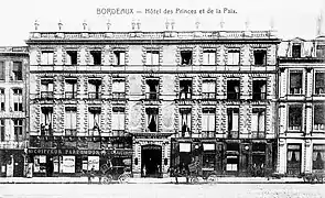 L'hôtel après sa surélévation par Sansot.