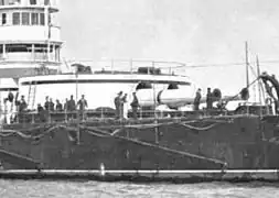 Tourelle sur le  HMS Sans Pareil.