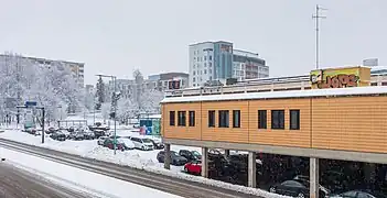 Centre commercial d'Hakunila et Kyytitie.