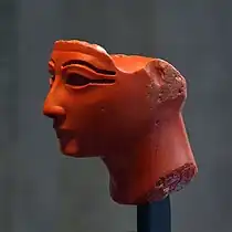 Tête d'Hatchepsout en jaspe (vers 1470 av. J.-C.)