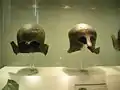 15151-15153 Casques de bronze de type corinthien, sanctuaire d'Olympie, VIIe et VIe siècles av. J.-C.