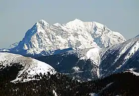 Le Grosser Ödstein (à gauche) et le Hochtor (à droite).