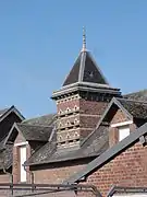 Tour-pigeonnier d'une ferme.