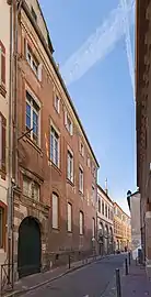 no 11 : façade de l'hôtel Hébrard (ou de Claude de Saint-Félix).