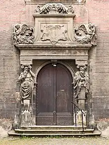 Porte des Atlantes (attribution discutée à Nicolas Bachelier).