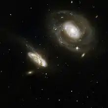 Autre version de NGC 7469 et IC 5383 par le télescope spatial Hubble.
