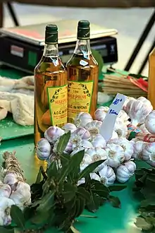 Ail et huile d'olive de Nyons.