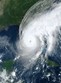 Ian à son apex le 28 septembre à 13 h 36 UTC.