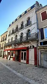 Façade de l'immeuble au n°13