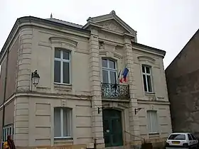 La mairie.