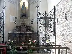 Photographie de l'intérieur de la chapelle de la Babinais.