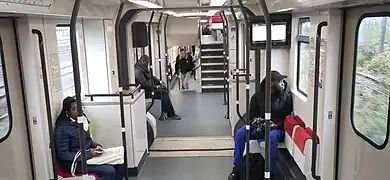 Intercirculation entre deux voitures.