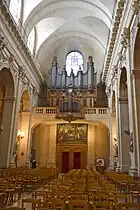 Nef vers la tribune et l'orgue.