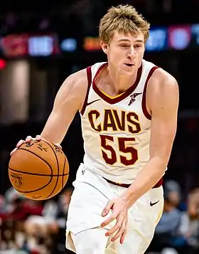 Image illustrative de l’article J. P. Macura