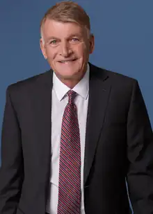 Jean-Claude Gobé est député de LaFontaine de 1985 à 2003 pour le Parti libéral.