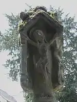 Face est: Christ en Croix.