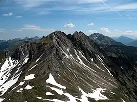 Le Kastenkopf et la Kälbelespitze vus du Lahnerkopf.