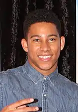 Keiynan Lonsdale interprète Wally West / Kid Flash