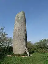 Le menhir de Kerloas culminant à 9,50 m.