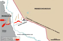Carte détaillée de la Mandchourie montrant en rouge les défenses soviétiques et en rose les attaques japonaises.