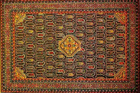 Buta sur un tapis azerbaïdjanais du XVIIIe siècle (Musée national du tapis de Bakou).