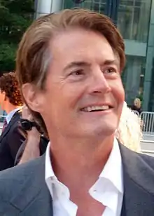 Kyle MacLachlan interprète le Capitaine.