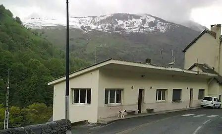 L'ancien poste des douanes française à Urdos.
