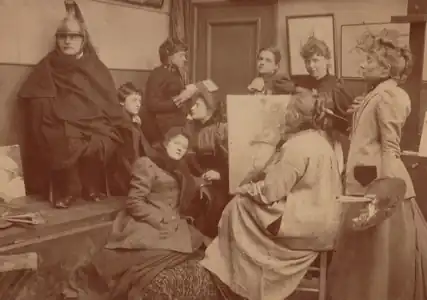 L'atelier de Magdeleine Real del Sarte, photographie M.Harmelin (album familial[réf. nécessaire]).