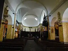 L'église paroissiale Saint-Tudy, vue intérieure.