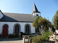 L'église paroissiale Saint-Tudy, vue extérieure.