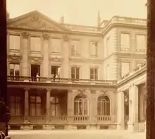 L'hôtel de Coigny au no 89 (photographié en 1901 par Eugène Atget).