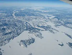 Vue aérienne du réservoir de la centrale La Grande-4 en 2006.