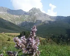 Vue du sommet de La Miaz depuis la Giettaz.
