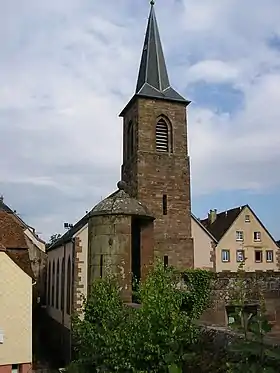 L'église simultanée Notre-Dame.