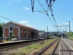 Vue en direction de Bordeaux, pont piétonnier et tunnel (juin 2009)