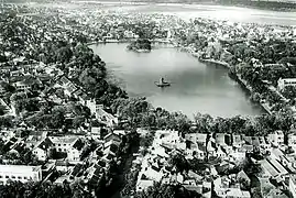 Le lac Hoan Kiem dans les années 1930.
