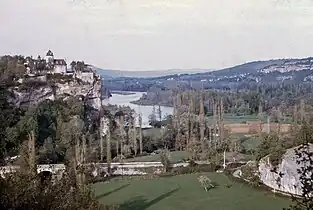 Photo montrant la confluence de l'Ouysse et de la Dordogne.