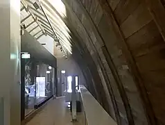 Lambris du dernier étage.