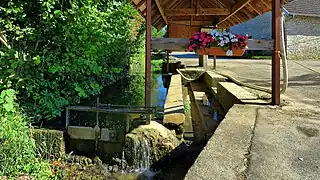 Le lavoir sur le ruisseau de St-Renobert