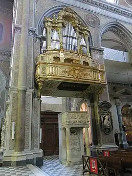 Cantoria et orgue.