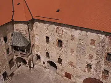 Cour intérieure du château.