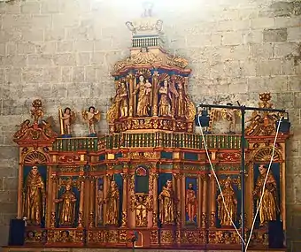 Retable baroque du XVIIe siècle.