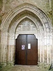 Portail modifié en 1851.