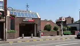 Station vue de l'extérieur