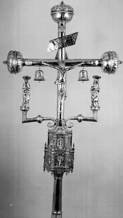 Croix de procession.