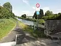 Canal de la Marne au Rhin à Longeville, en aval, avec la voie verte.
