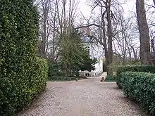 Le pavillon de Voisins.