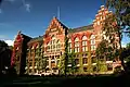 Bibliothèque universitaire de Lund, Suède, de style néogothique suédois en brique.