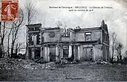 Les ruines du château après les combats de juin 1918.
