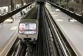 Gare de Vaise est le terminus de la ligne D du métro de Lyon.